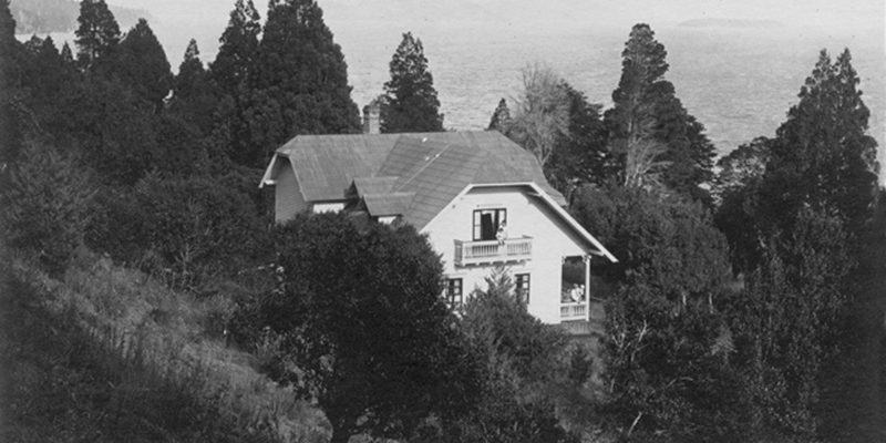Familia Frey en el Chalet Los Cipreses, Av. Bustillo Km. 1,300, Ca. 1920 (Col. Frey en Museo de la Patagonia)