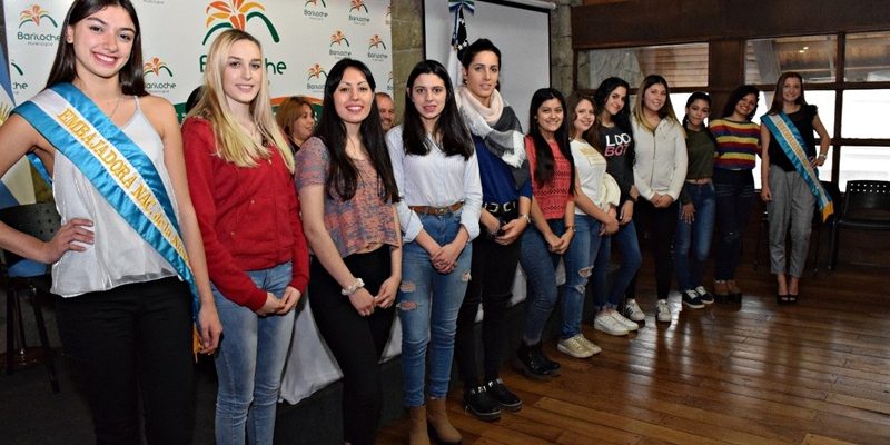 Candidatas a Embajadoras de la Fiesta Nacional de la Nieve 2018, finalistas. Foto, Municipalidad San Carlos de Bariloche