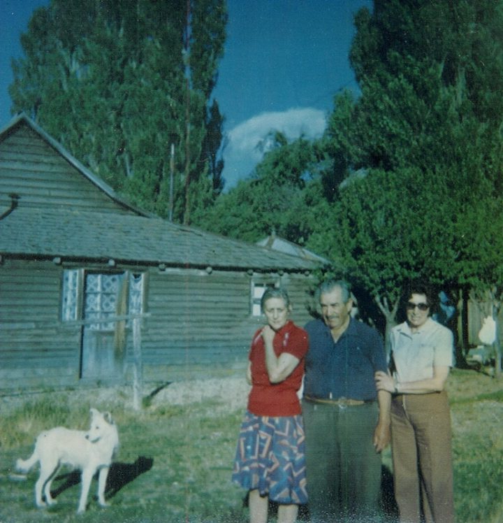 Eduardo Catalán, su esposa María Angélica, y María Luisa Catalán. Foto familiar